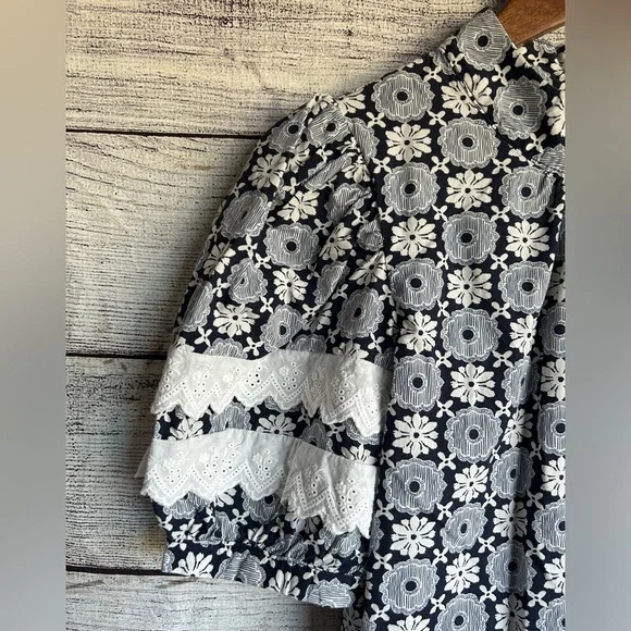 Tuckernuck Hyacinth House Geo Gigi Blouse 100% cotton size small - Picture 4 of 10